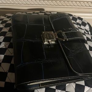 Dooney & Bourke agenda, dark navy blue